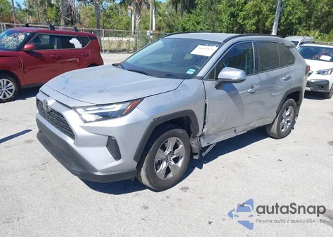 2024 Toyota Rav4 Xle from USA, damaged, VIN 2T3W1RFV5RC294536